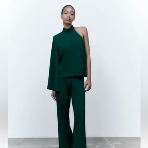 Zara asymmetrical top Sz M